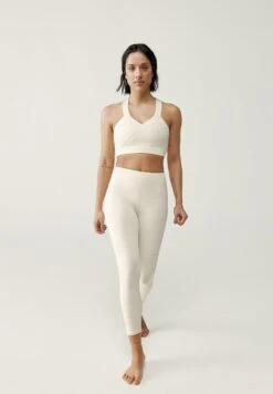 Born Living Yoga Umay - Medias - Off White