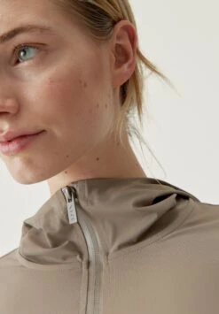 Born Living Yoga Airla - Chaqueta De Entrenamiento - Fossil 11 Born Living Yoga Airla - Chaqueta De Entrenamiento - Fossil -ZALANDO Ventas 097a384b054c481fbab1fd88d0df7cf9