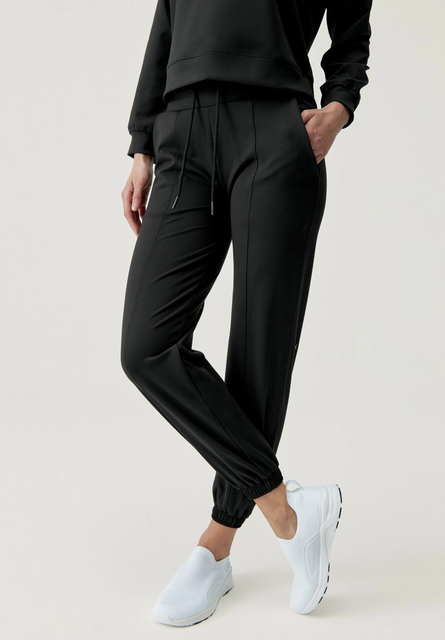 Born Living Yoga Tamoe - Pantalones Deportivos - Black 1 Born Living Yoga Tamoe - Pantalones Deportivos - Black