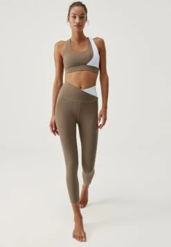 Born Living Yoga Top Cleo- Sujetadores Deportivos Con Sujeción Media - Fossil -ZALANDO Ventas 190111f424554e39a2b042c4aabae84b