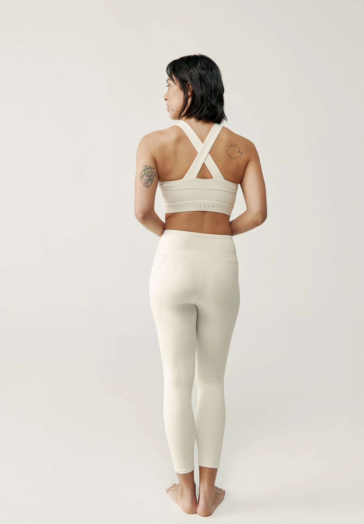 Born Living Yoga Umay - Medias - Off White 2 Born Living Yoga Umay - Medias - Off White - Imagen 2