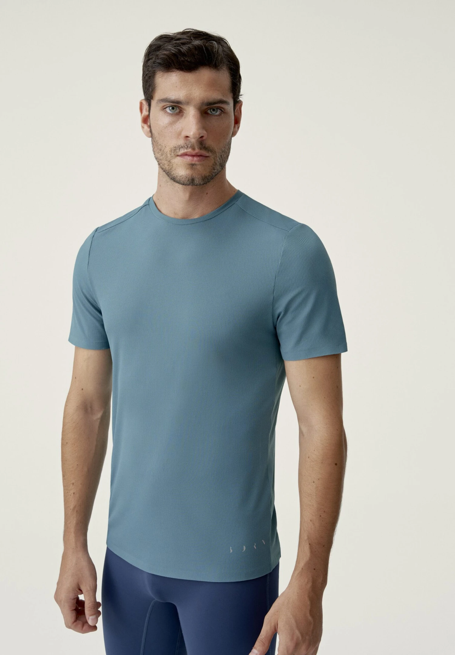 Born Living Yoga Niger - Camiseta Básica - Verde 1 Born Living Yoga Niger - Camiseta Básica - Verde