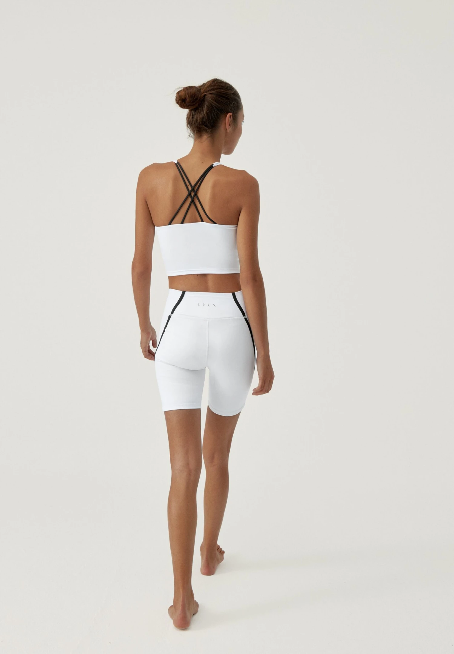 Born Living Yoga Daira- Medias - White 2 Born Living Yoga Daira- Medias - White - Imagen 2