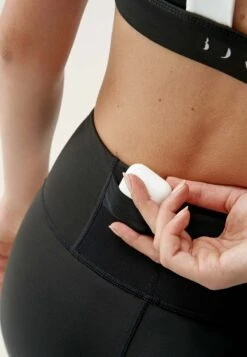 Born Living Yoga Matsya - Medias - Black 9 Born Living Yoga Matsya - Medias - Black -ZALANDO Ventas 4ddec0ca180d4b82bea22d8759761079