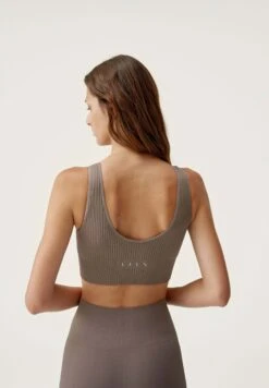 Born Living Yoga Flow - Sujetadores Deportivos Con Sujeción Media - Marrón Topo -ZALANDO Ventas 4fe2e53b2ba44415bf1b7600ad75c158