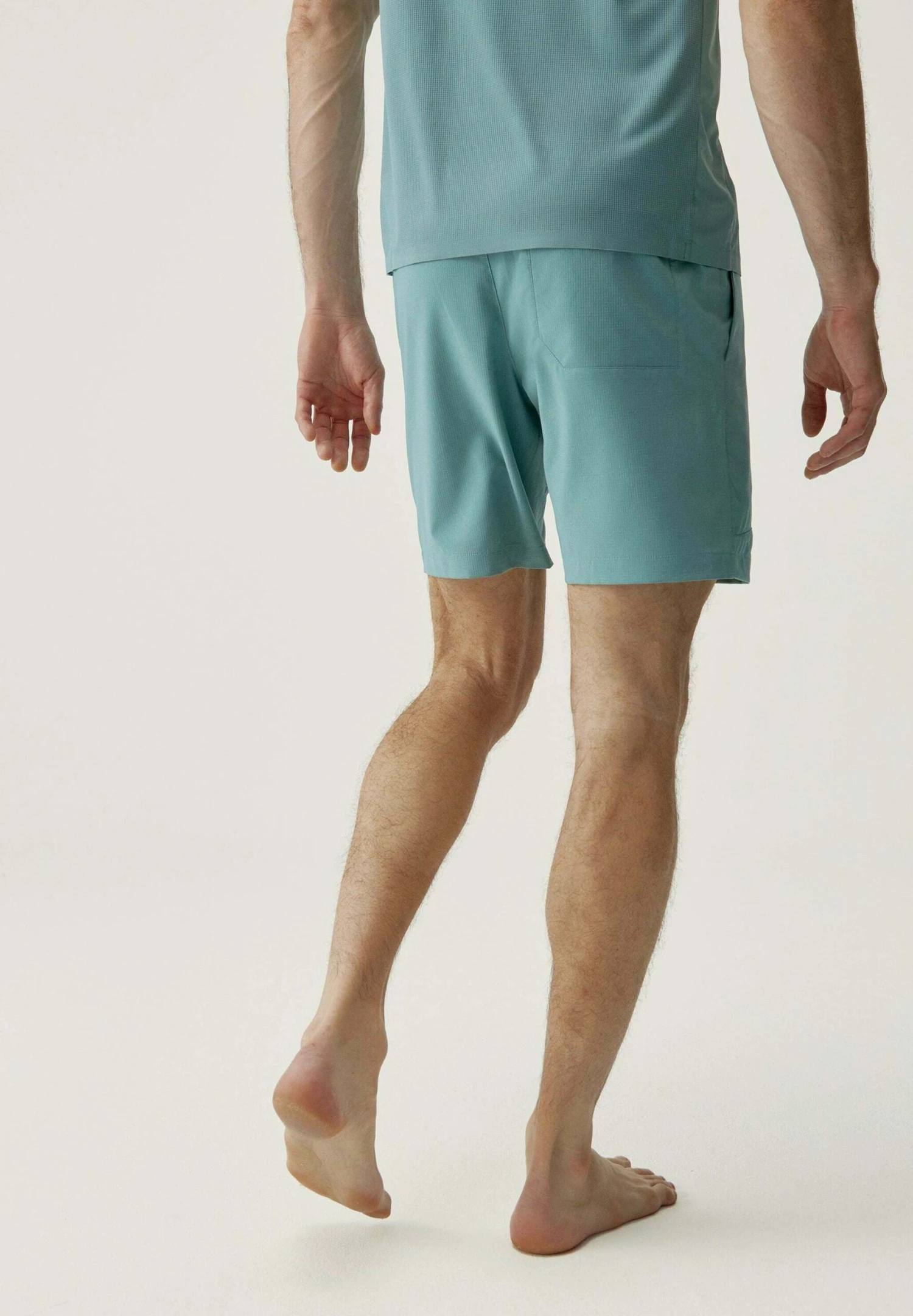 Born Living Yoga Rhein - Pantalón Corto De Deporte - Verde 3 Born Living Yoga Rhein - Pantalón Corto De Deporte - Verde - Imagen 3