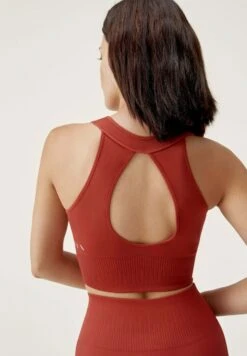Born Living Yoga Laia - Sujetadores Deportivos Con Sujeción Media - Rojo -ZALANDO Ventas 5a4bbd6a511e45978b6387c0f3cb5e1a