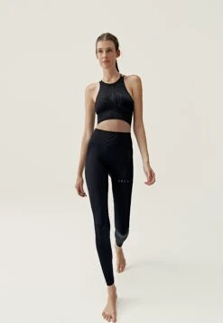 Born Living Yoga Naia - Sujetadores Deportivos Con Sujeción Ligera - Black