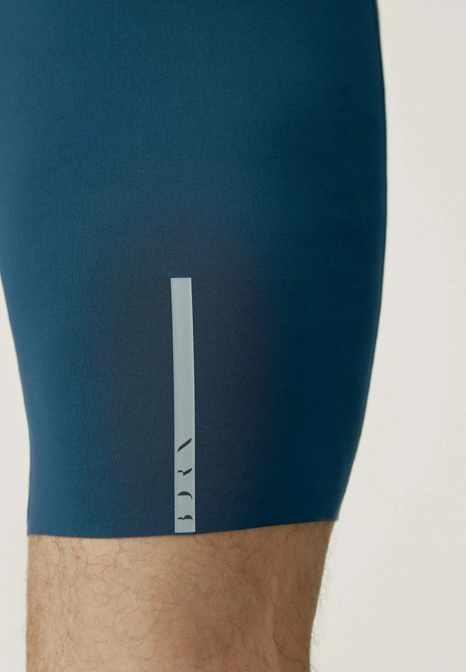 Born Living Yoga Bay - Medias - Azul Oscuro 4 Born Living Yoga Bay - Medias - Azul Oscuro - Imagen 4