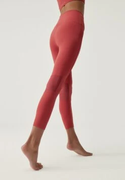 Born Living Yoga Jin - Medias - Grenade 11 Born Living Yoga Jin - Medias - Grenade -ZALANDO Ventas 73a8bbbe5a204338b0272804ec9ebd7a