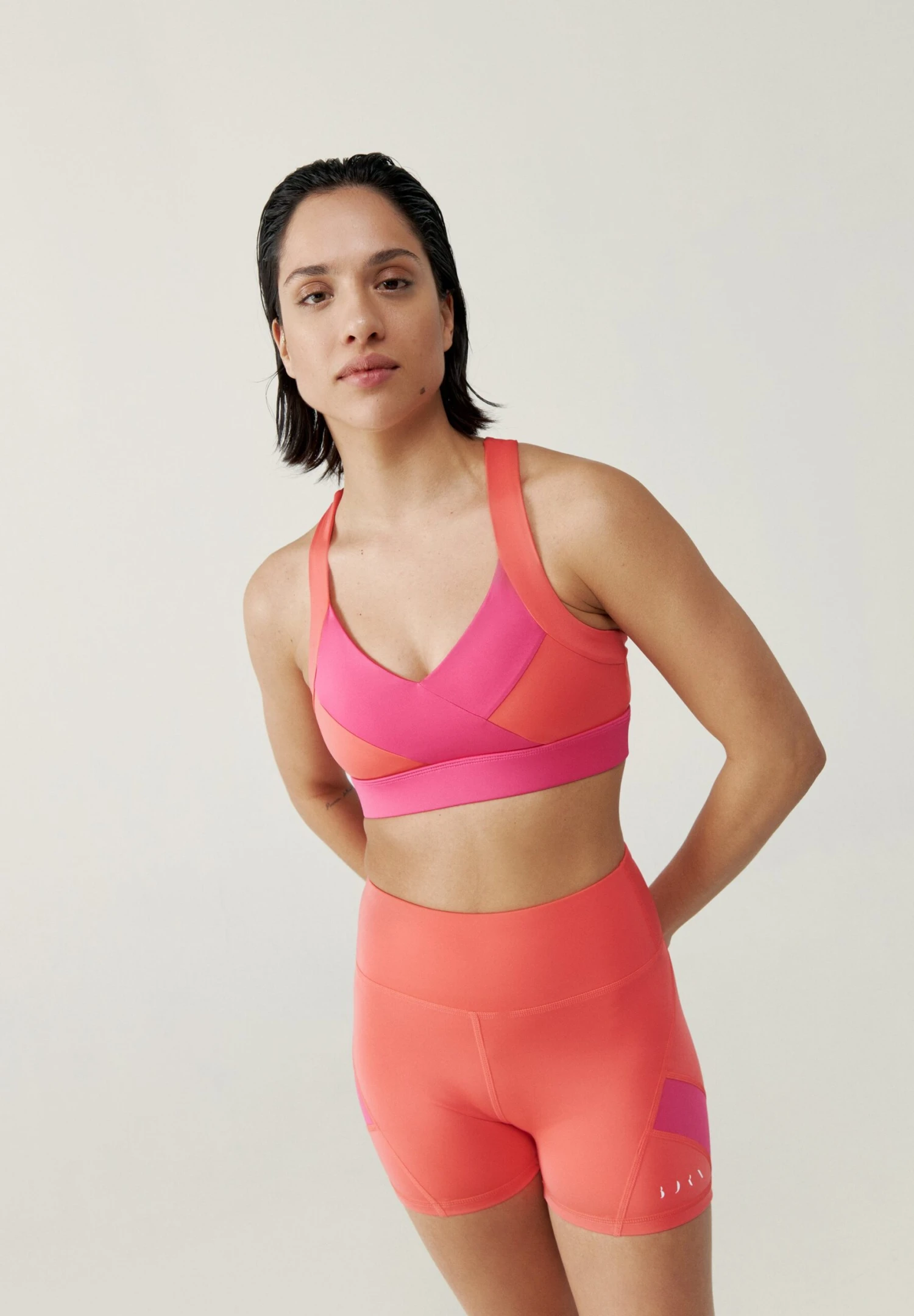 Born Living Yoga Layna - Sujetador Deportivo - Coral 2 Born Living Yoga Layna - Sujetador Deportivo - Coral - Imagen 2