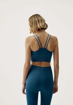 Born Living Yoga Maloke - Medias - Azul Oscuro -ZALANDO Ventas 7fb649fdcec94d5594759432fbd11673