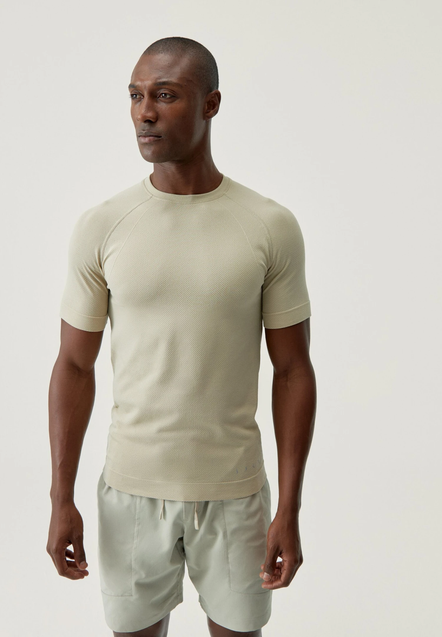 Born Living Yoga Otawa - Camiseta Básica - River Stone 1 Born Living Yoga Otawa - Camiseta Básica - River Stone