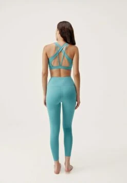 Born Living Yoga Arya - Sujetadores Deportivos Con Sujeción Alta - Azul Claro -ZALANDO Ventas 80dbf3b9199c4547a95a451a1dcab83e