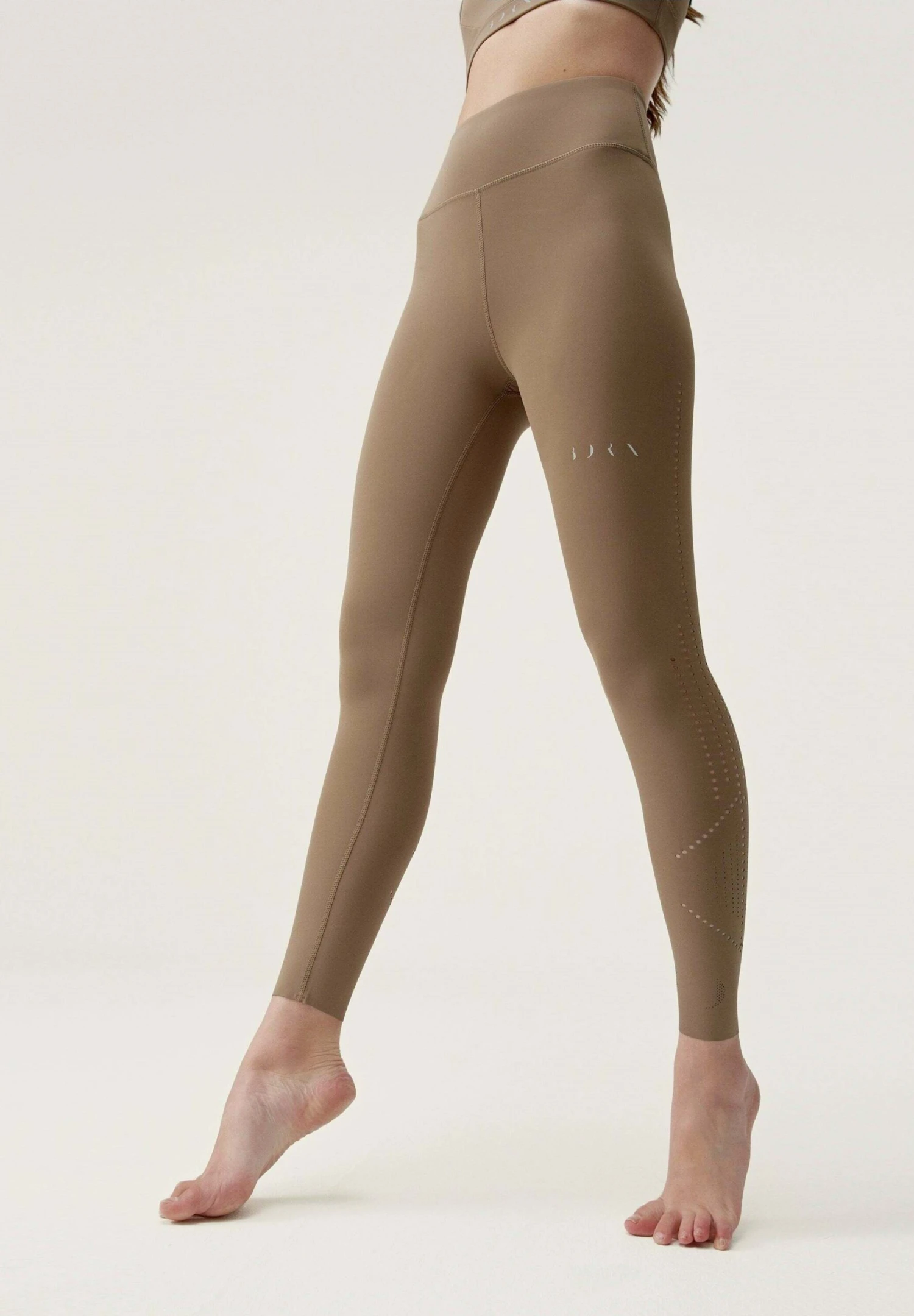 Born Living Yoga Saril - Medias - Marrón Topo 1 Born Living Yoga Saril - Medias - Marrón Topo