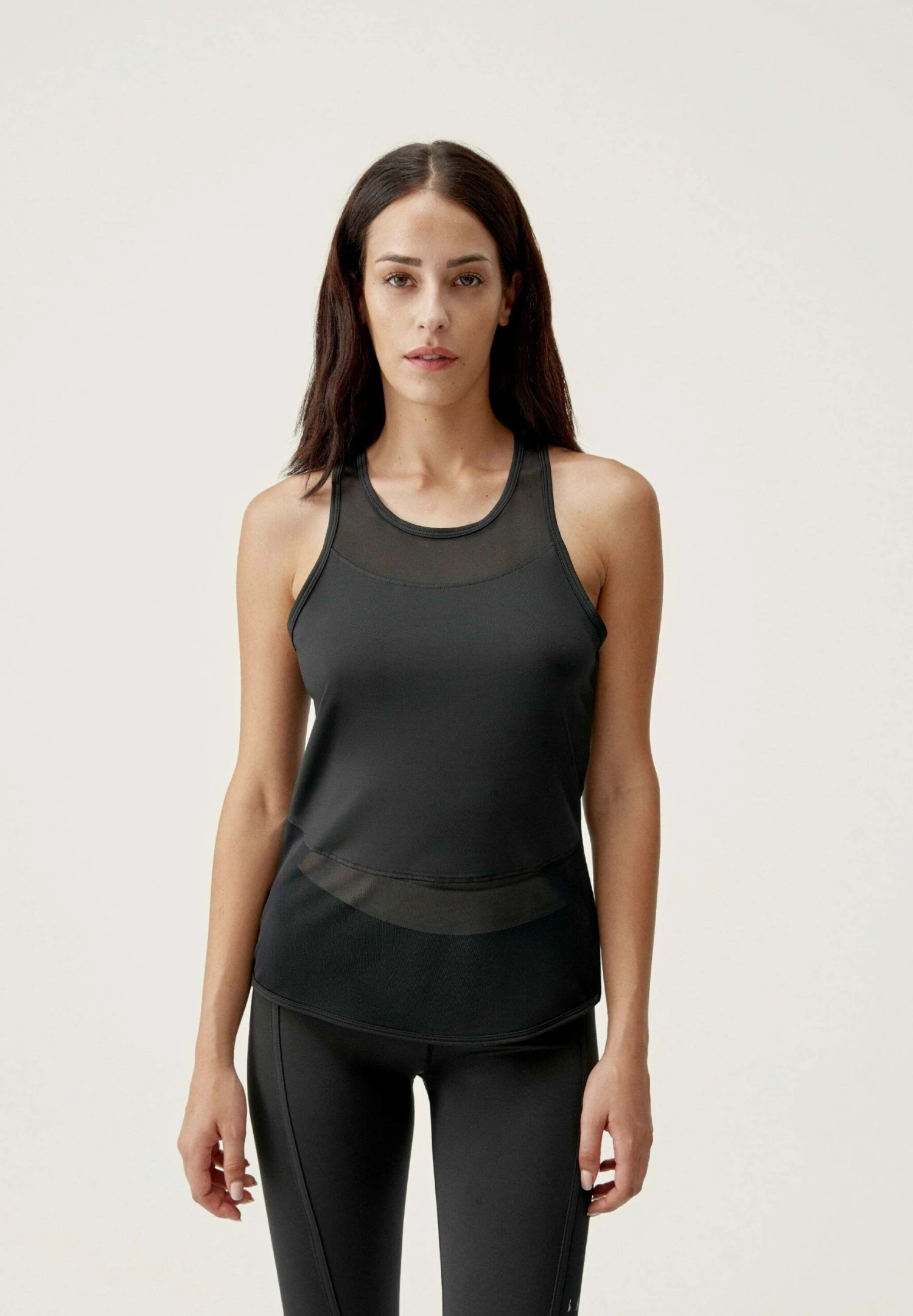 Born Living Yoga Kiava - Top - Black 1 Born Living Yoga Kiava - Top - Black