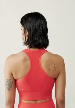 Born Living Yoga Aretha - Top - Coral -ZALANDO Ventas 9e2c817e6a884c6f9e0be9c4be13ff64