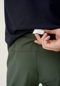 Born Living Yoga Okavango - Pantalones Deportivos - Verde Oscuro -ZALANDO Ventas 9eaa594bab2848c2a8238adbe5b8124b