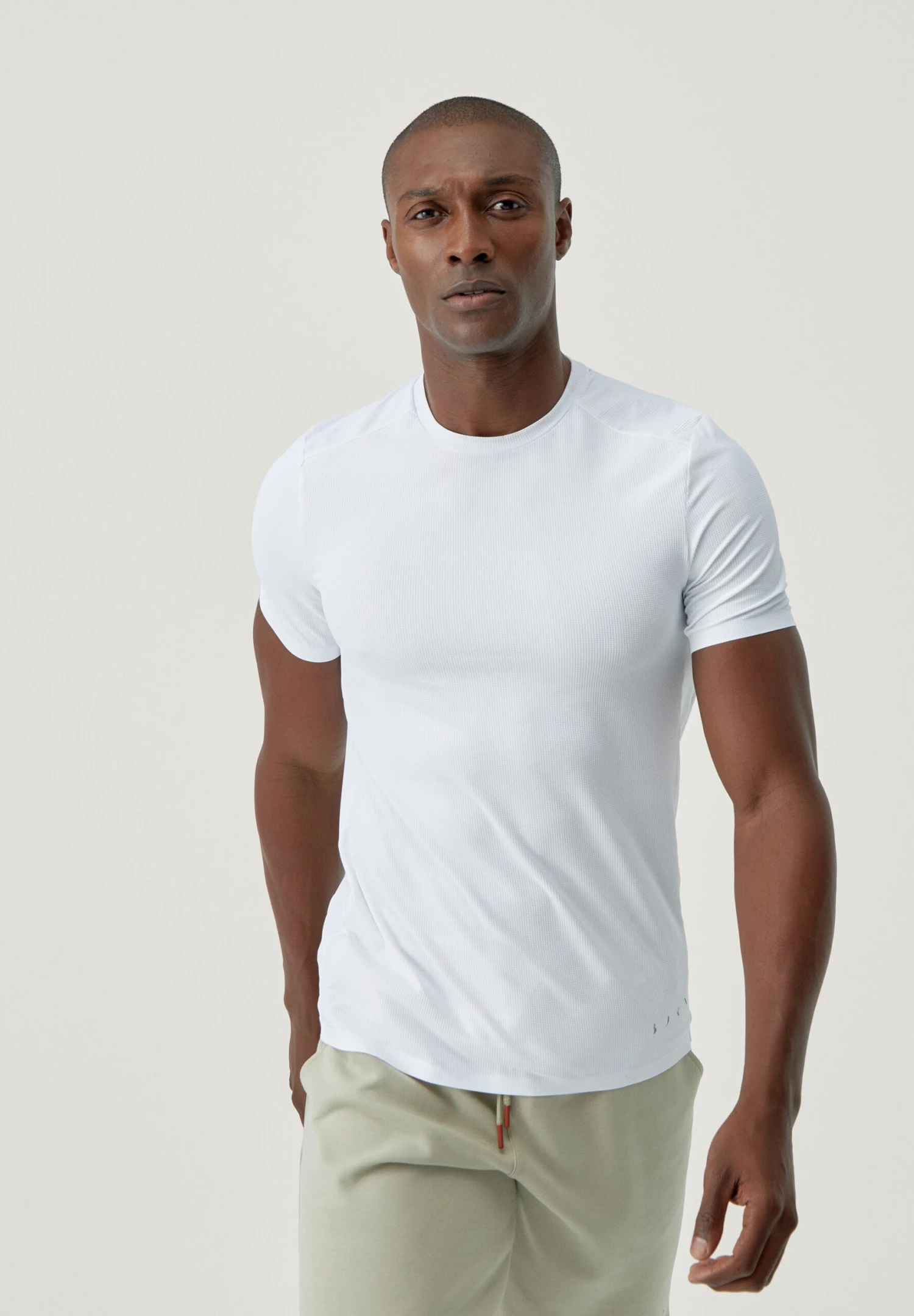 Born Living Yoga Niger - Camiseta Básica - White 1 Born Living Yoga Niger - Camiseta Básica - White