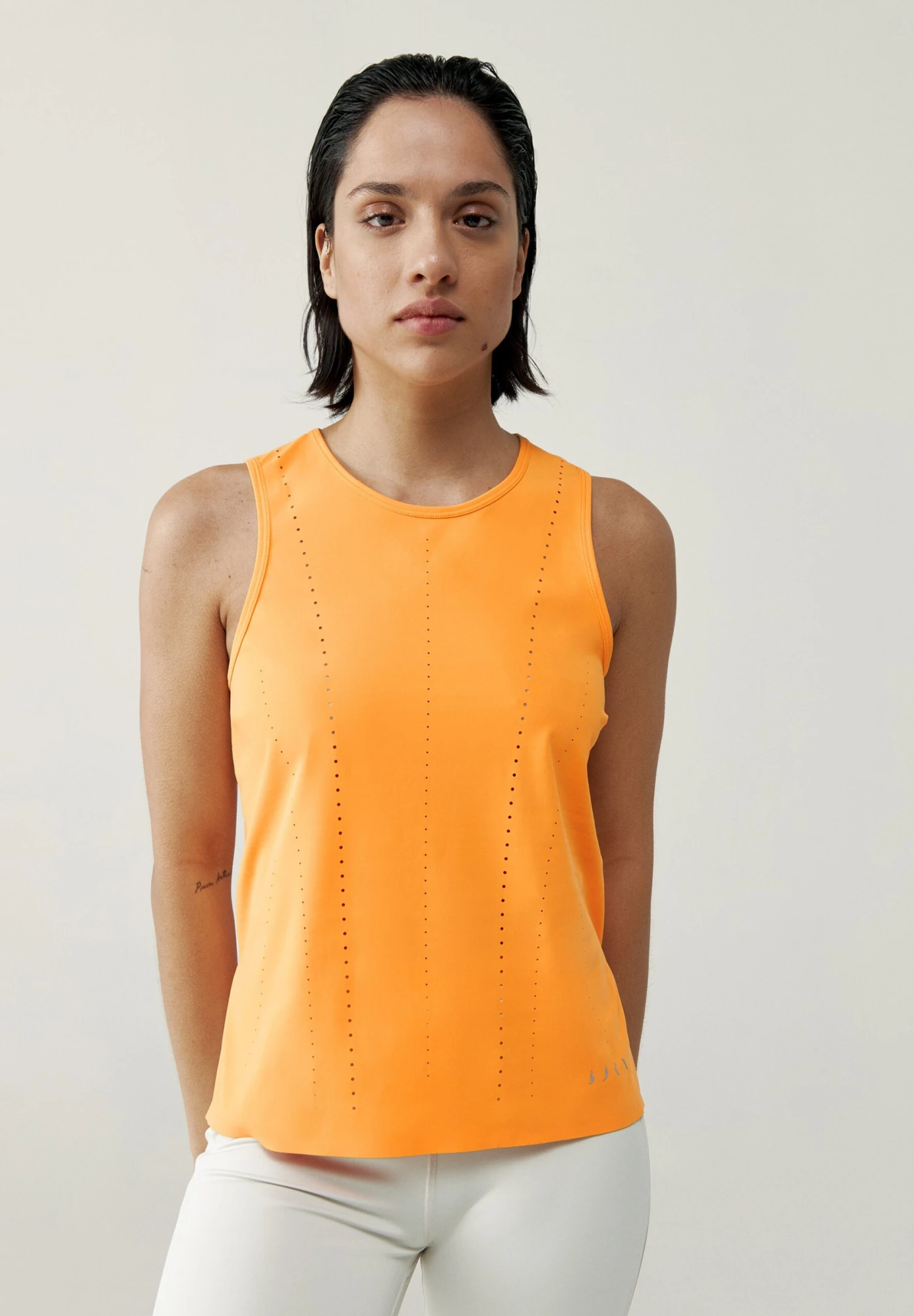 Born Living Yoga Race - Top - Naranja 1 Born Living Yoga Race - Top - Naranja