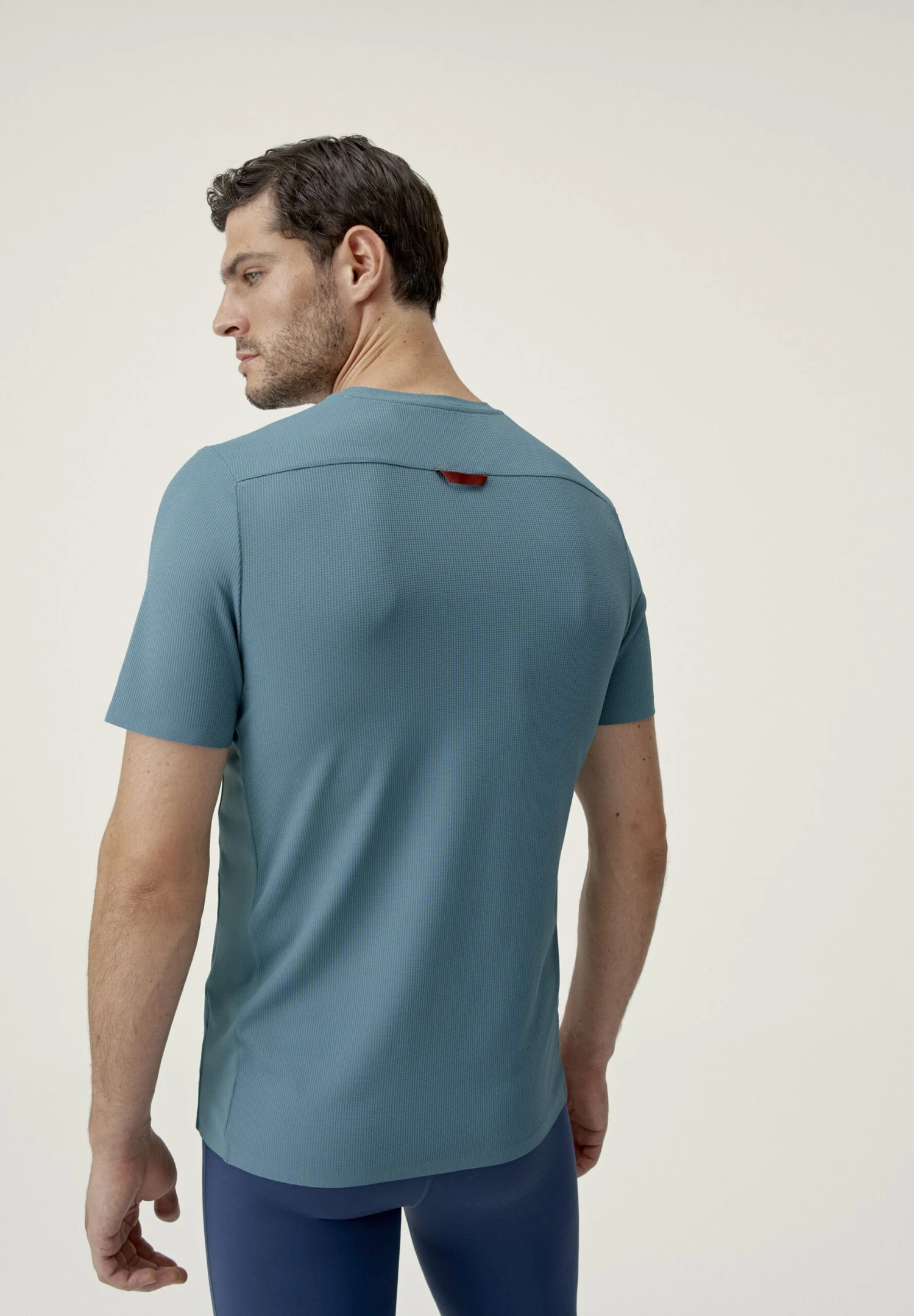 Born Living Yoga Niger - Camiseta Básica - Verde 2 Born Living Yoga Niger - Camiseta Básica - Verde - Imagen 2