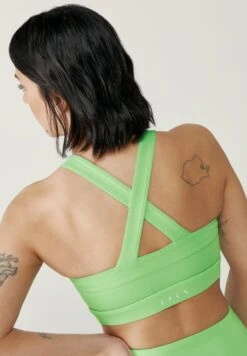 Born Living Yoga Umay - Sujetadores Deportivos Con Sujeción Media - Verde -ZALANDO Ventas c5ee69ad44e54b9086cf9315ec52aa21