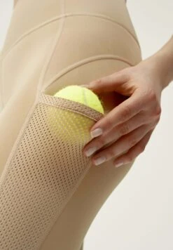 Born Living Yoga Asha - Medias - Beige 8 Born Living Yoga Asha - Medias - Beige -ZALANDO Ventas c7e83a4fa3ee4e68b353bb75902a4c40