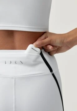 Born Living Yoga Daira- Medias - White 7 Born Living Yoga Daira- Medias - White -ZALANDO Ventas d8773458e51f4d2ab3ebb6ce671a60e7