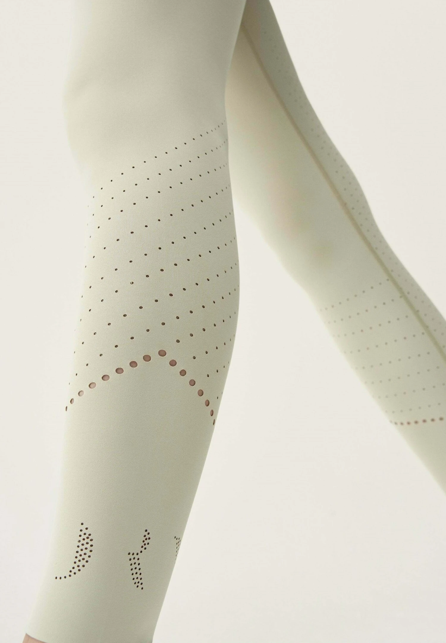 Born Living Yoga Selma - Medias - Beige 5 Born Living Yoga Selma - Medias - Beige - Imagen 5