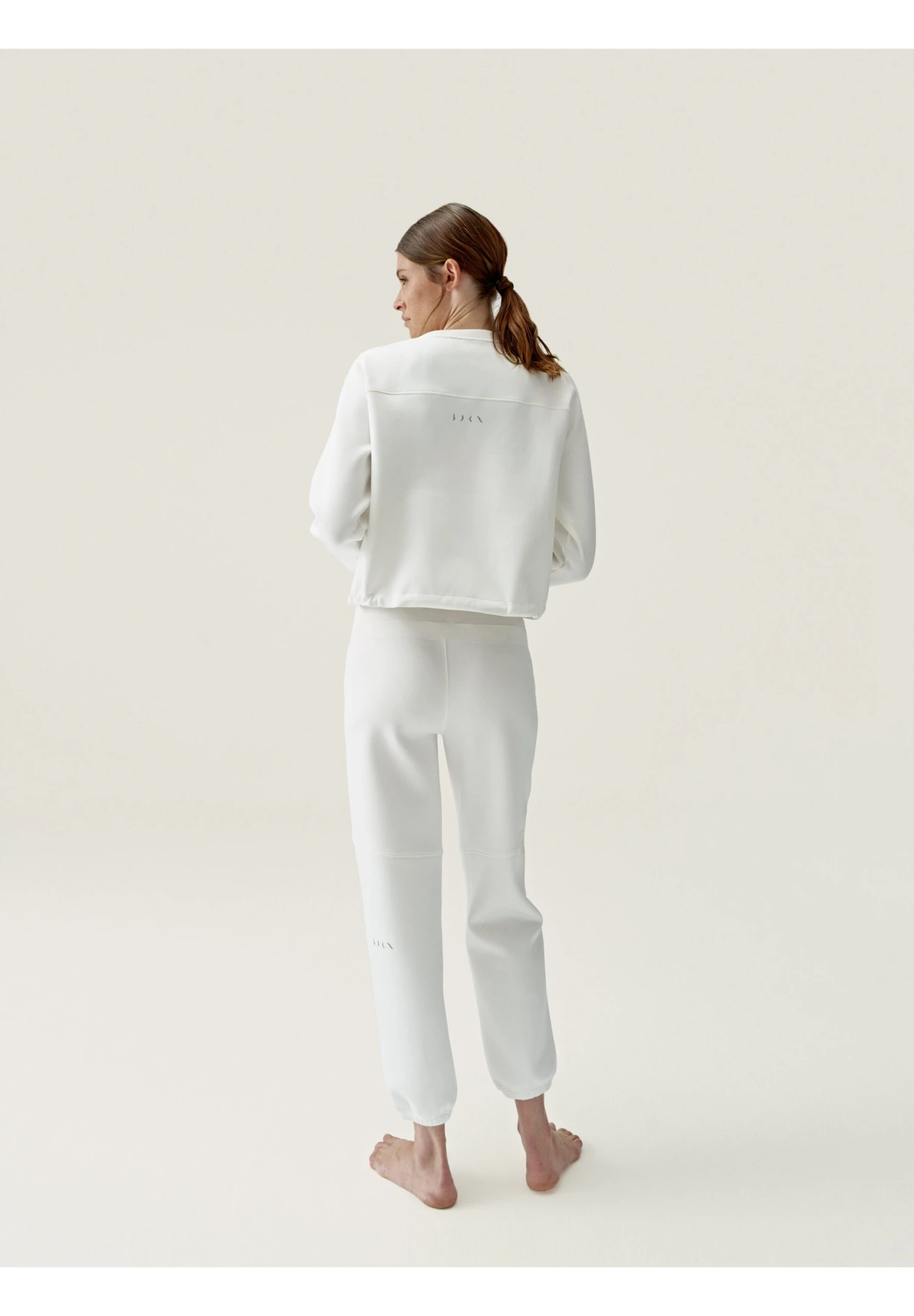 Born Living Yoga Pantalones Deportivos - Blanco 5 Born Living Yoga Pantalones Deportivos - Blanco - Imagen 5