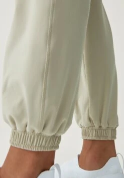 Born Living Yoga Tamoe Stone - Pantalones Deportivos - Stone -ZALANDO Ventas f3c14d34cd6c4f1ba451b868c65eab96